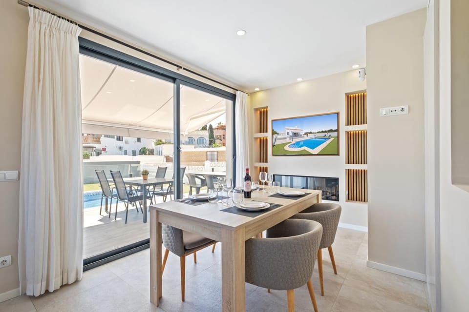 Amazing Villa in El Faro Villa in Costa del Sol