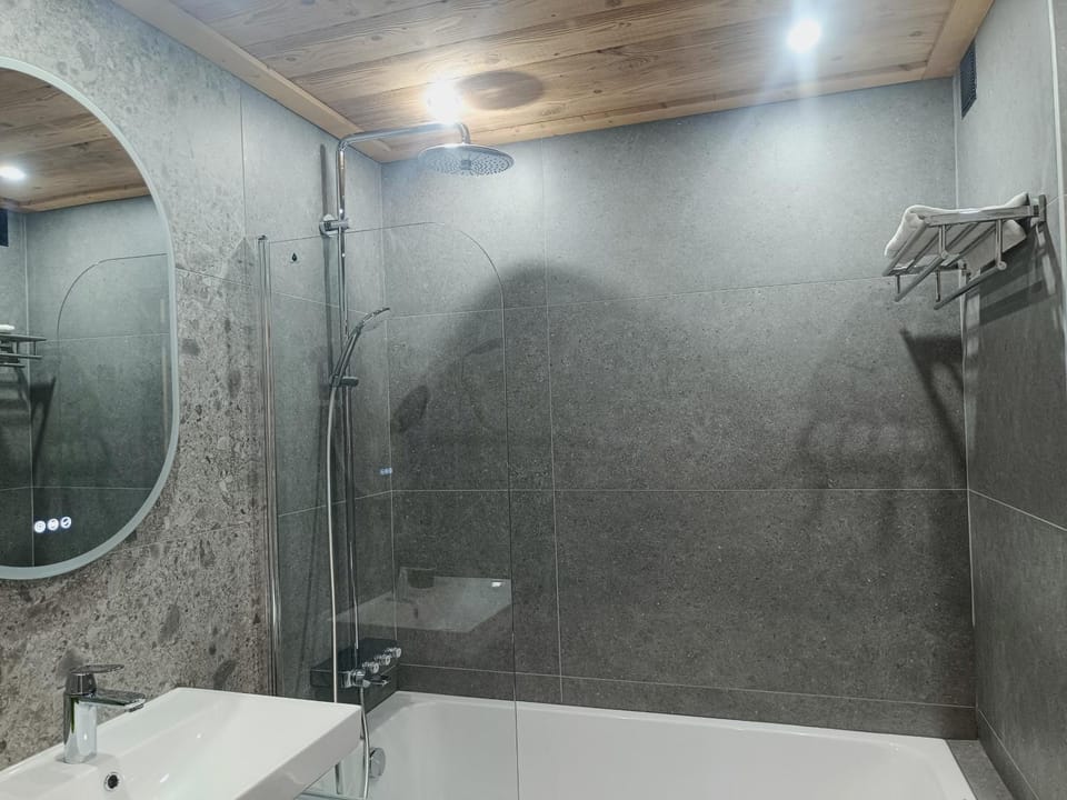Hôtel Mont Thabor Serre Chevalier Hotel in Saint-Chaffrey