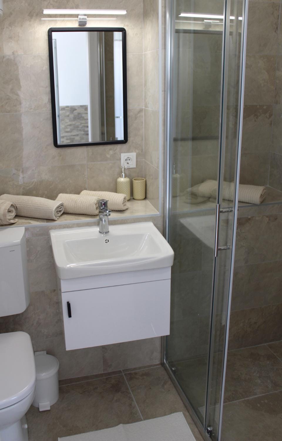 Shower, Toilet, Bathroom