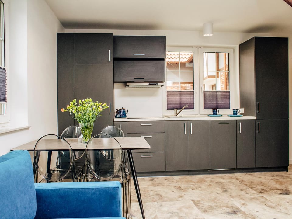 Coffee/tea facilities, View (from property/room), Kitchen or kitchenette, Other, Photo of the whole room, Decorative detail, Seating area, Dining area, On site, Area and facilities, Drinks, Non alcoholic drinks, Inner courtyard view