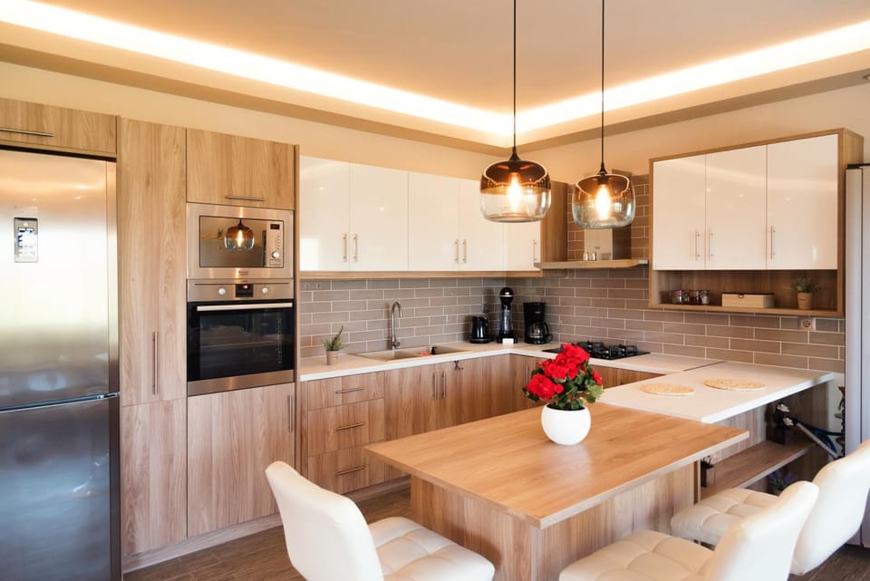 Kitchen or kitchenette, oven, stove