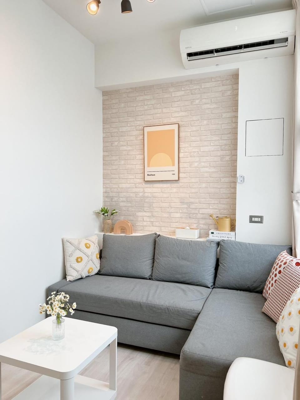 Living room, air conditioner