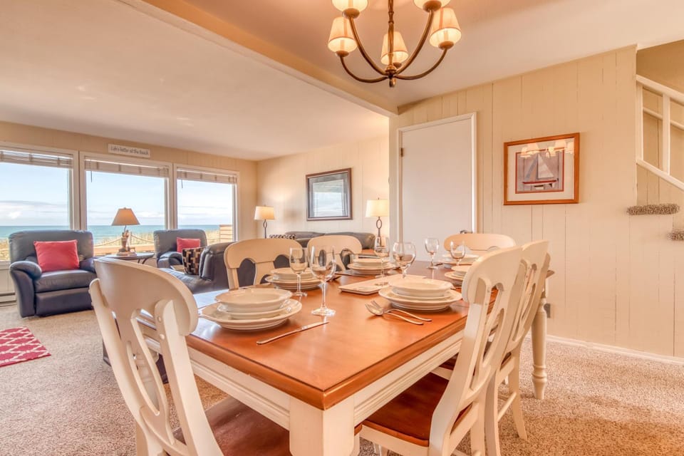 Breakers Beach House 5 - Meredith Lodging House in Oregon