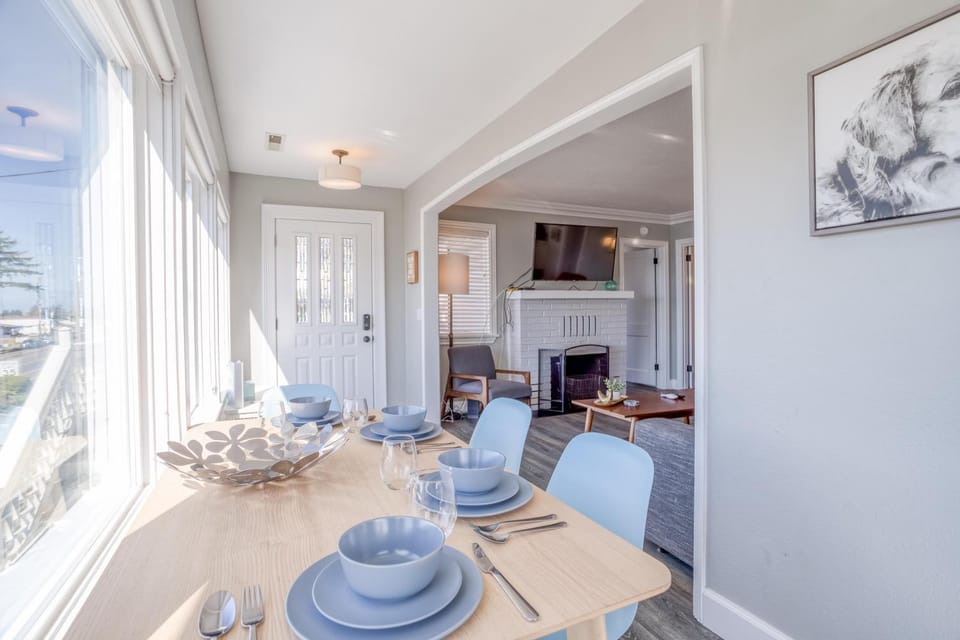 Depoe Bay Whalehouse House in Depoe Bay