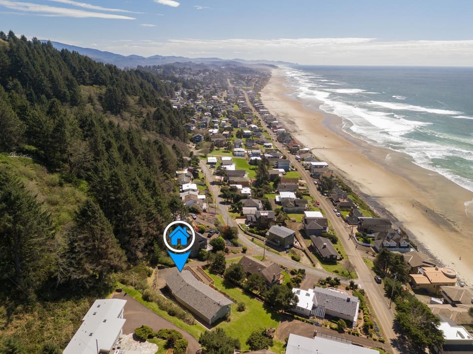 Hillside House House in Lincoln City