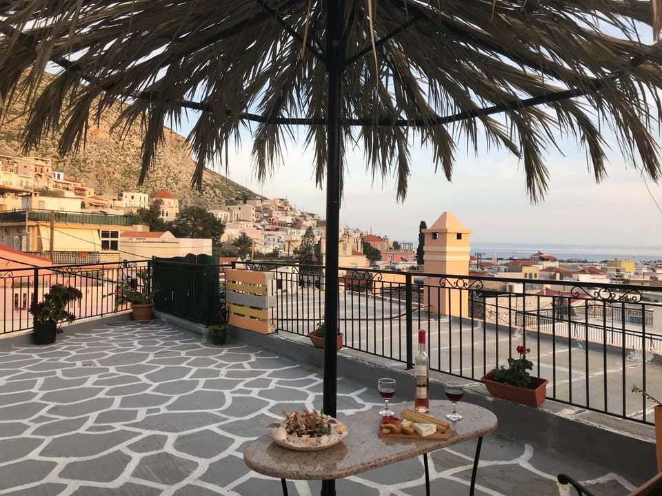 On site, Area and facilities