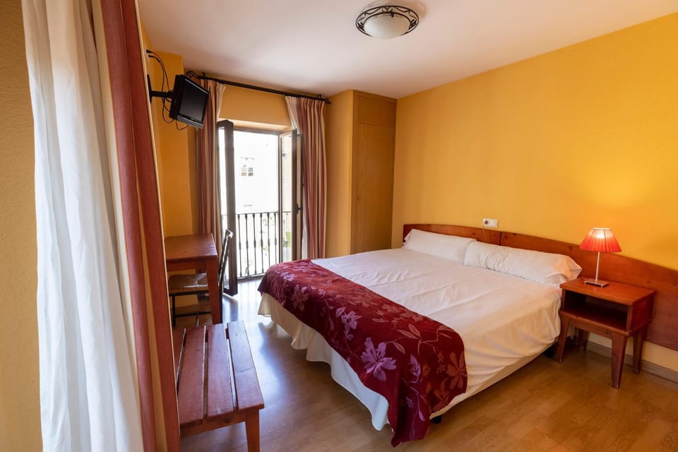 Bed, Landmark view