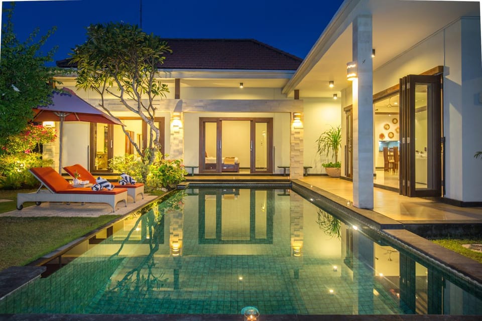 Swimming pool, Swimming pool