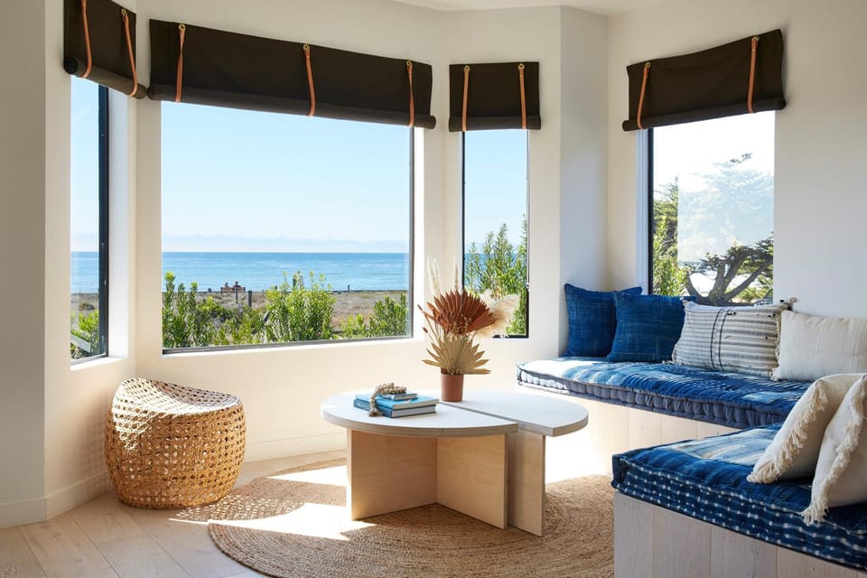 Living room, Sea view