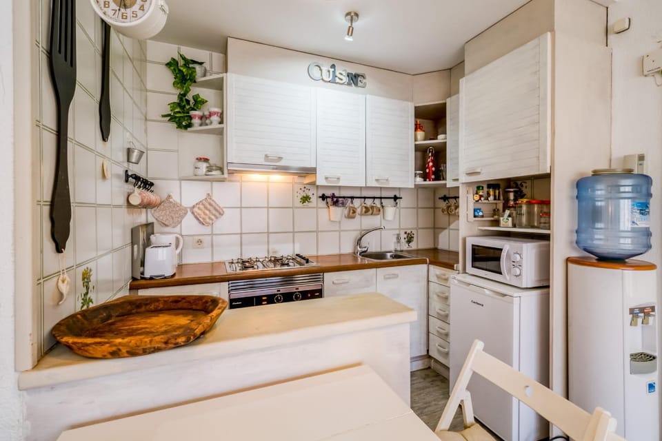 minibar, pet friendly, kitchen