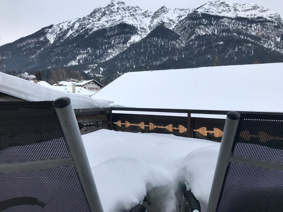 Winter, Balcony/Terrace, Mountain view