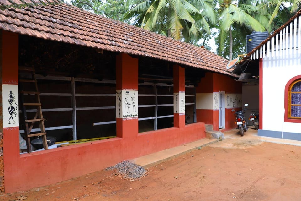 Facade/entrance