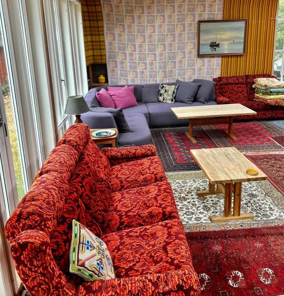 Retro Beach House House in Zealand