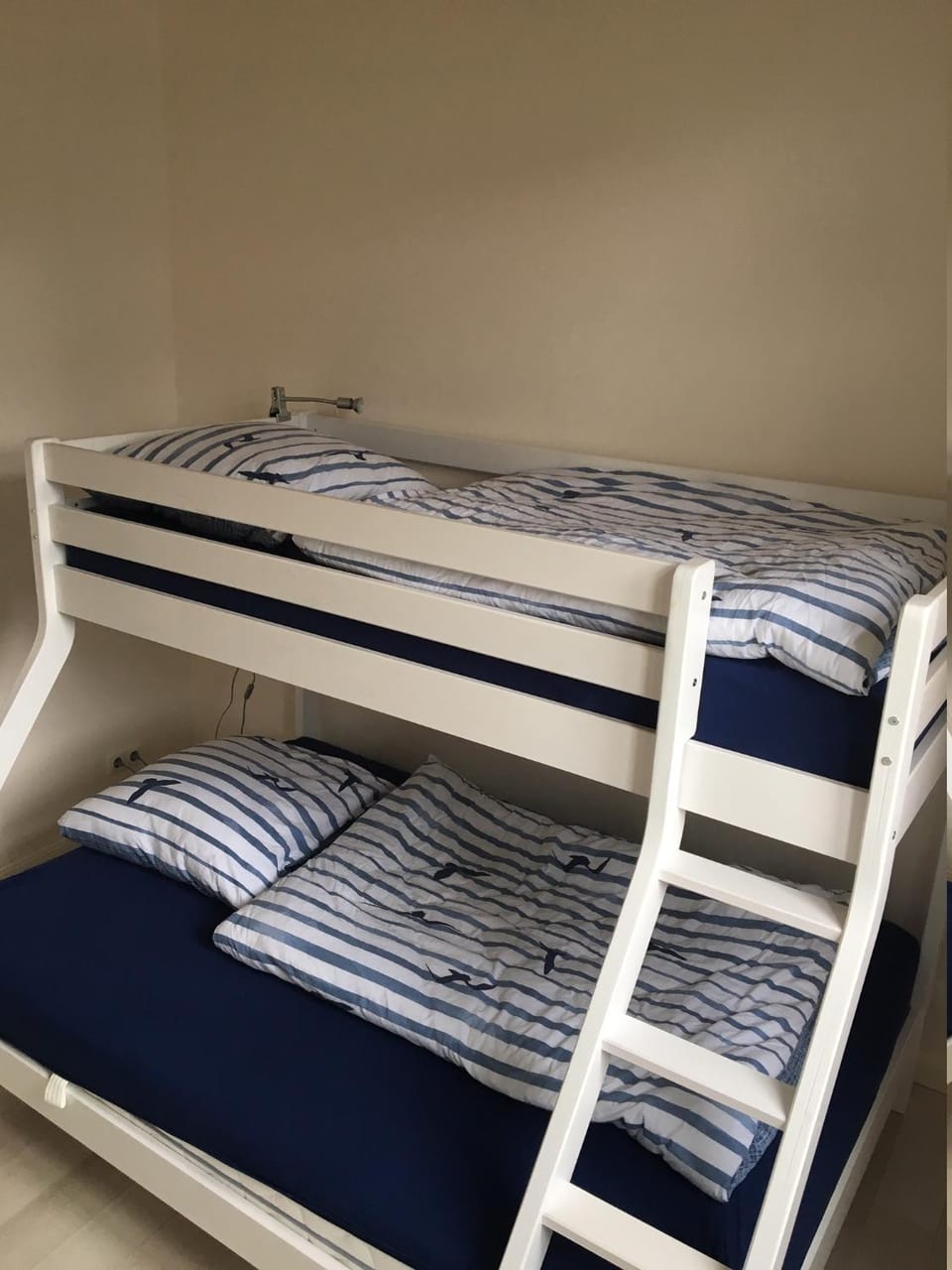 children, children, bunk bed