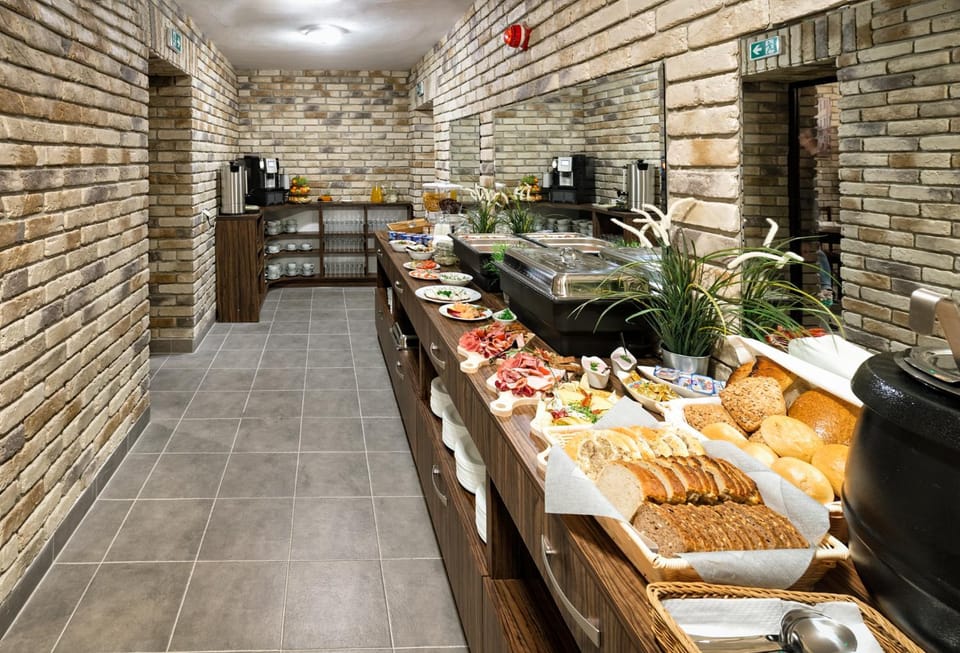 Food and drinks, Food, Buffet breakfast