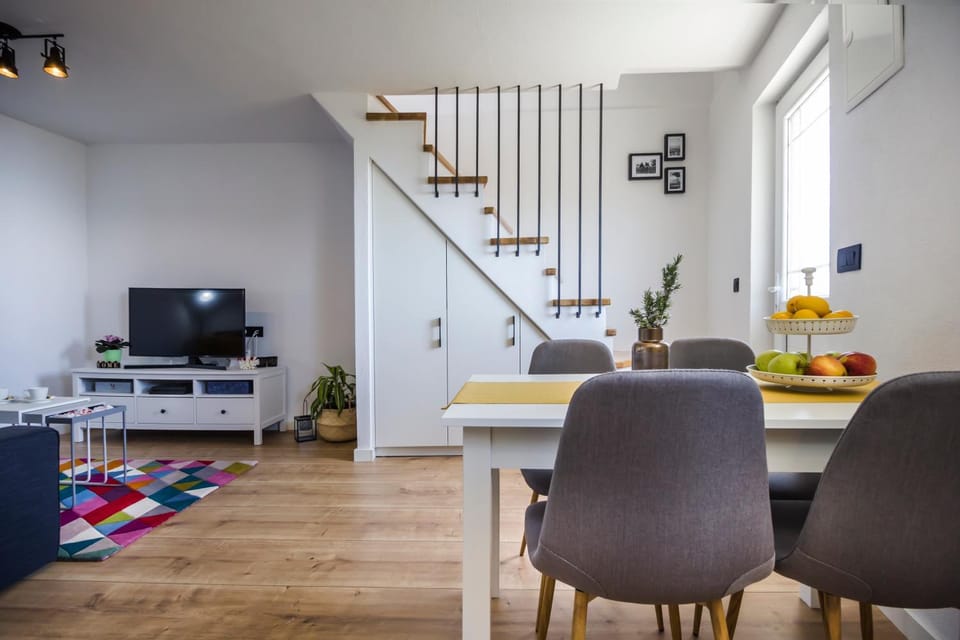 TV and multimedia, Living room, Photo of the whole room, Seating area