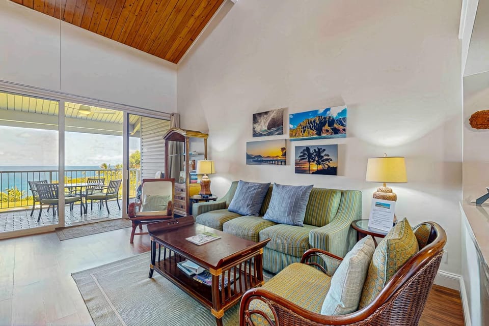 Sunrise Hale House in Princeville