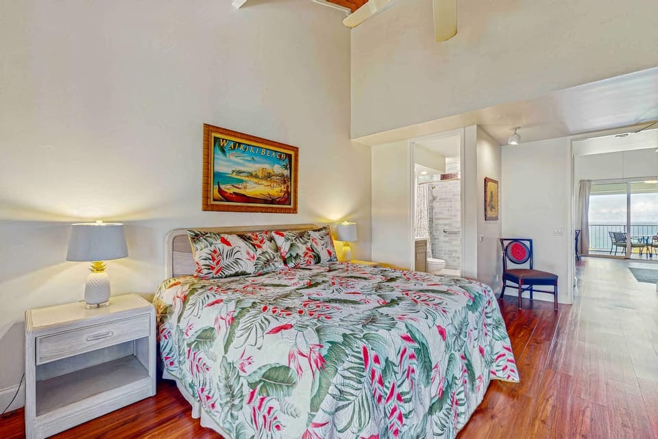 Sunrise Hale House in Princeville