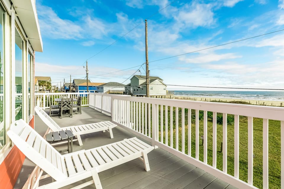 Sandpiper Shores House in Hitchcock
