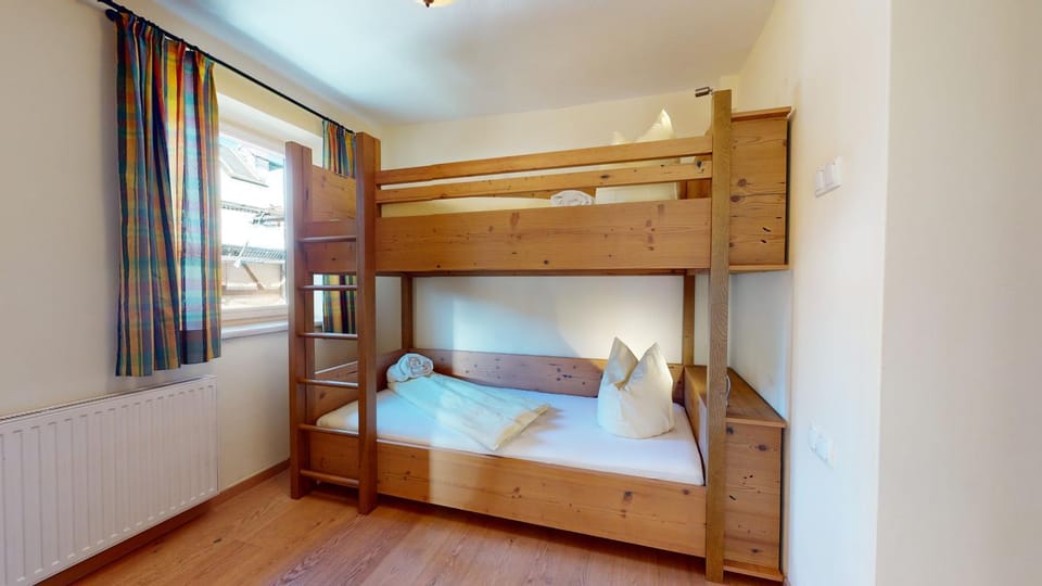 Bed, Photo of the whole room, Bedroom, bunk bed
