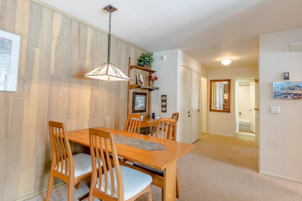 Cottonwood Condo 1411 House in Ketchum