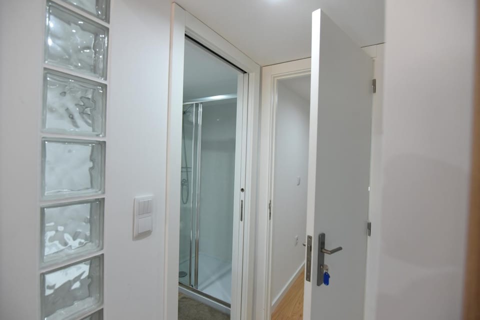 Shower, Bathroom, Bedroom