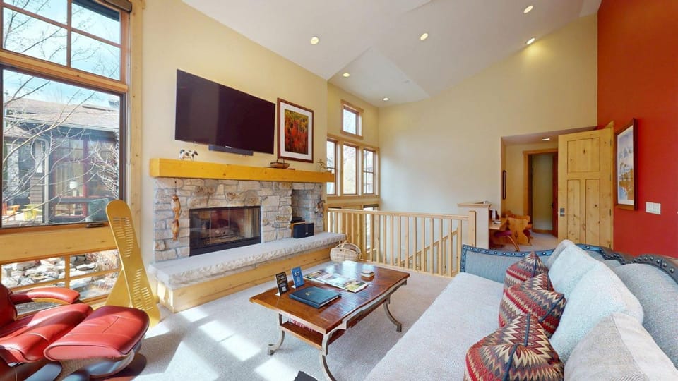Angani Way Townhome 102 House in Sun Valley