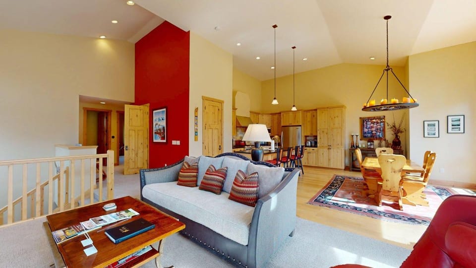 Angani Way Townhome 102 House in Sun Valley