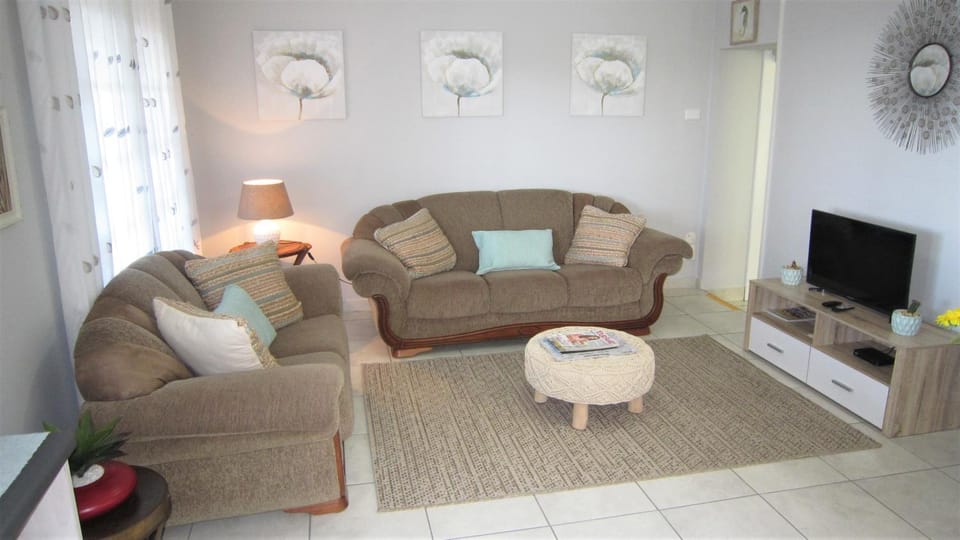 Lounge or bar