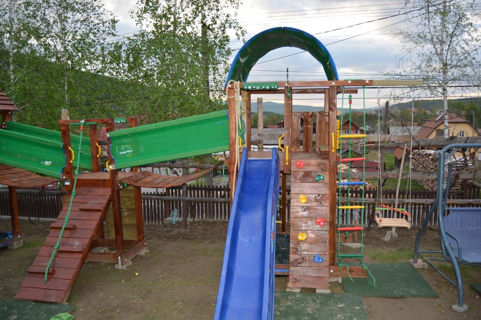 Pensiunea Moldovan Bed and Breakfast in Romania