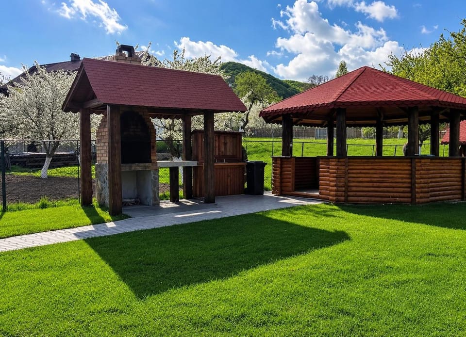 Pensiunea Denisa Stoian Bed and Breakfast in Brașov County
