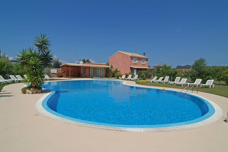 Day, Swimming pool, Swimming pool