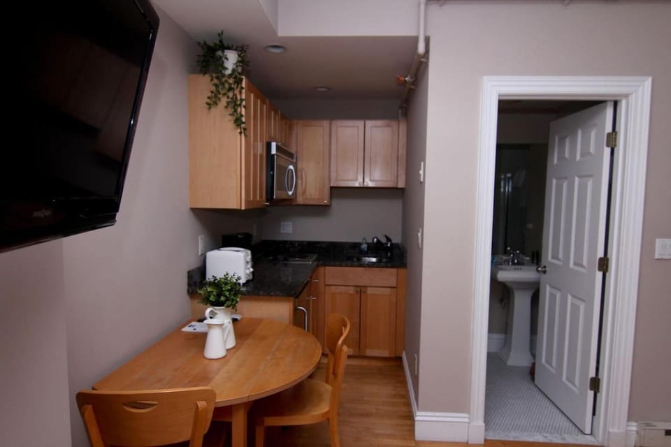 Bathroom, TV and multimedia, Kitchen or kitchenette