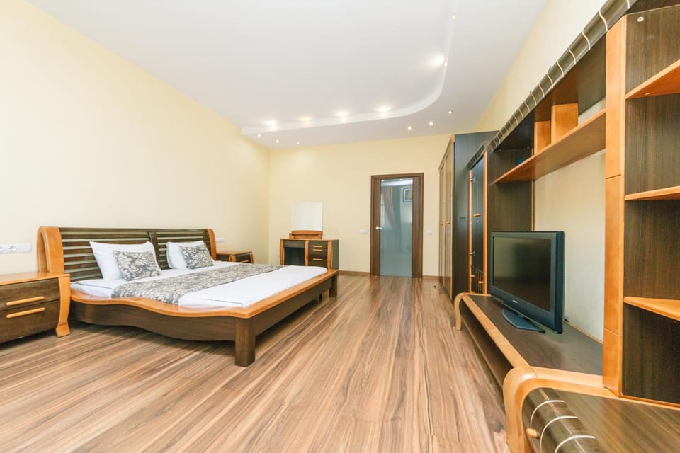3 комнатные апартаменты в центре Печерска Apartment in Kiev City - Kyiv