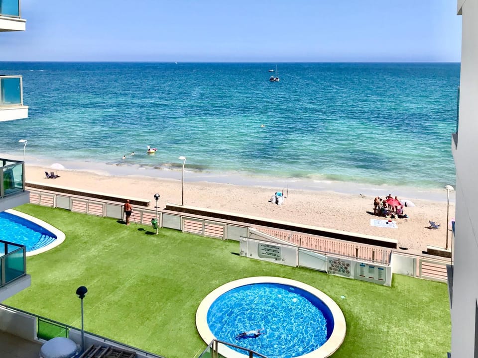 Swimming pool, Swimming pool