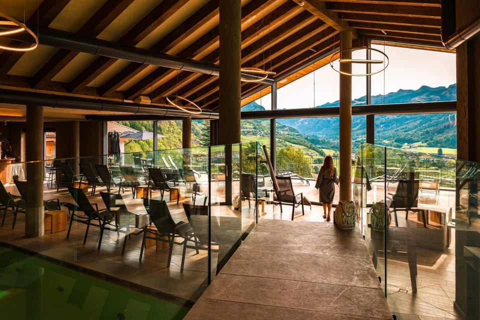 Spa and wellness centre/facilities, Mountain view, Pool view, Swimming pool