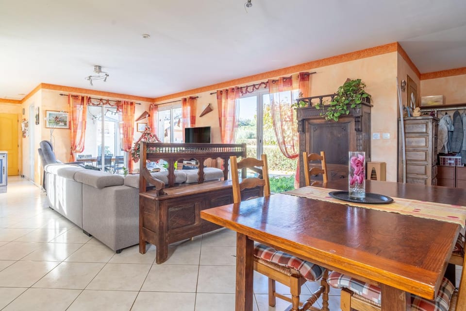 Property building, Living room
