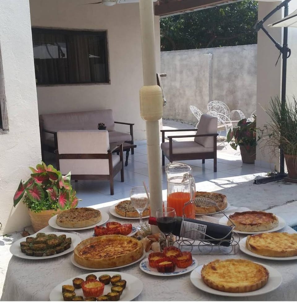 Patio, Food and drinks