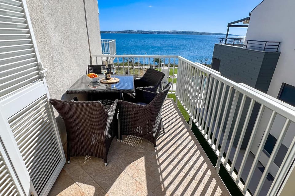 Balcony/Terrace, Balcony/Terrace