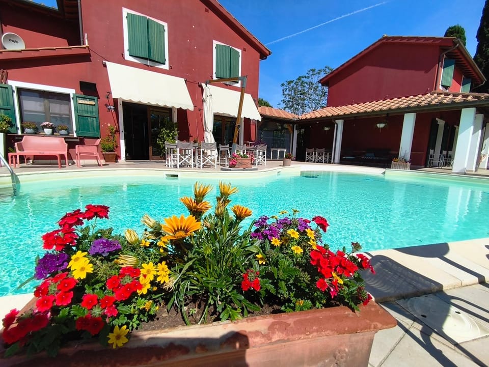 Property building, Swimming pool