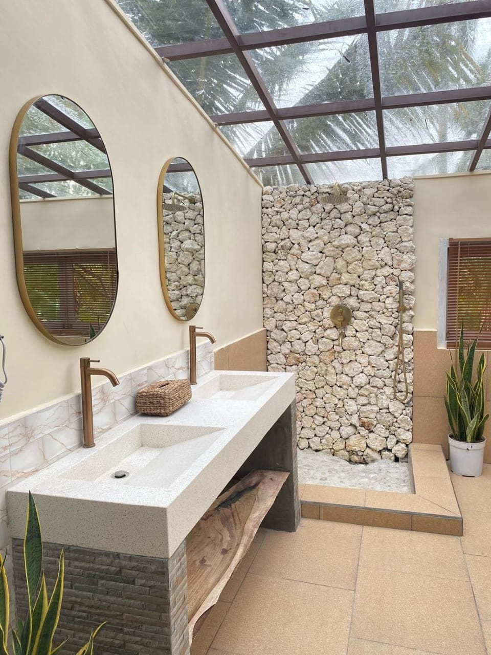 Shower, Bathroom, View (from property/room), Bath, heating