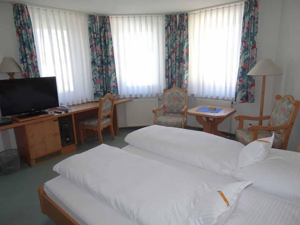 Seating area, Bedroom