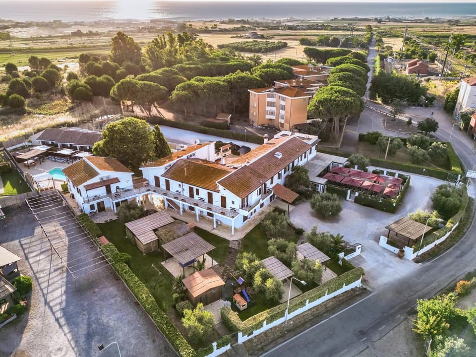 Property building, Day, Bird's eye view, Summer, Sea view