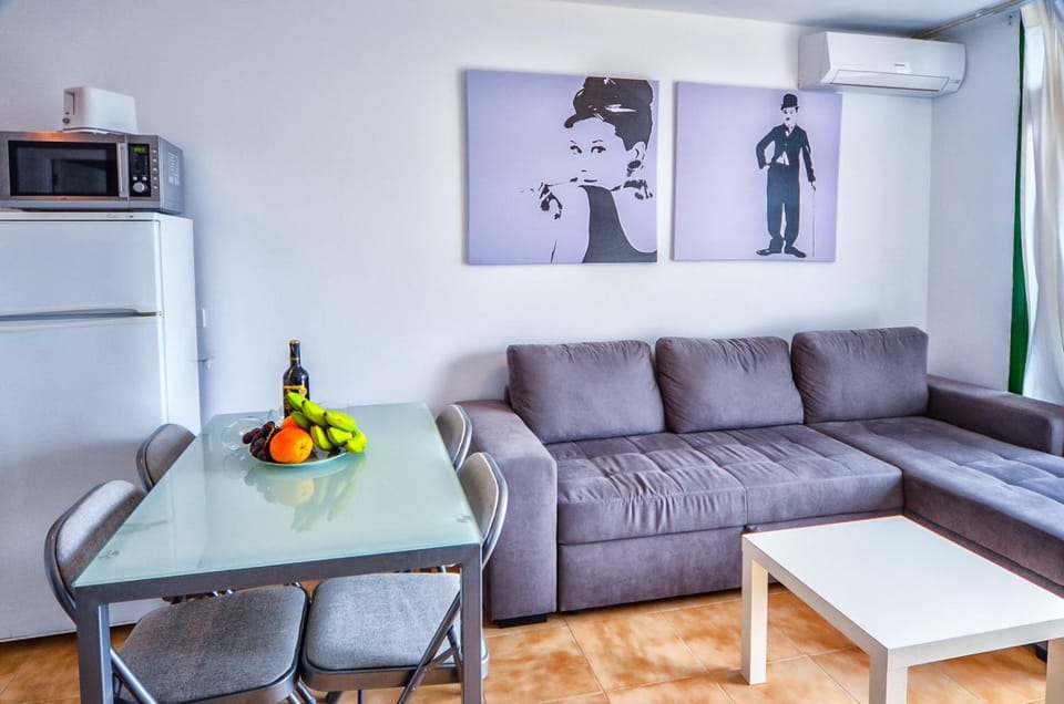 APT with sea view and large swimming pool Apartment in Puerto Rico de Gran Canaria