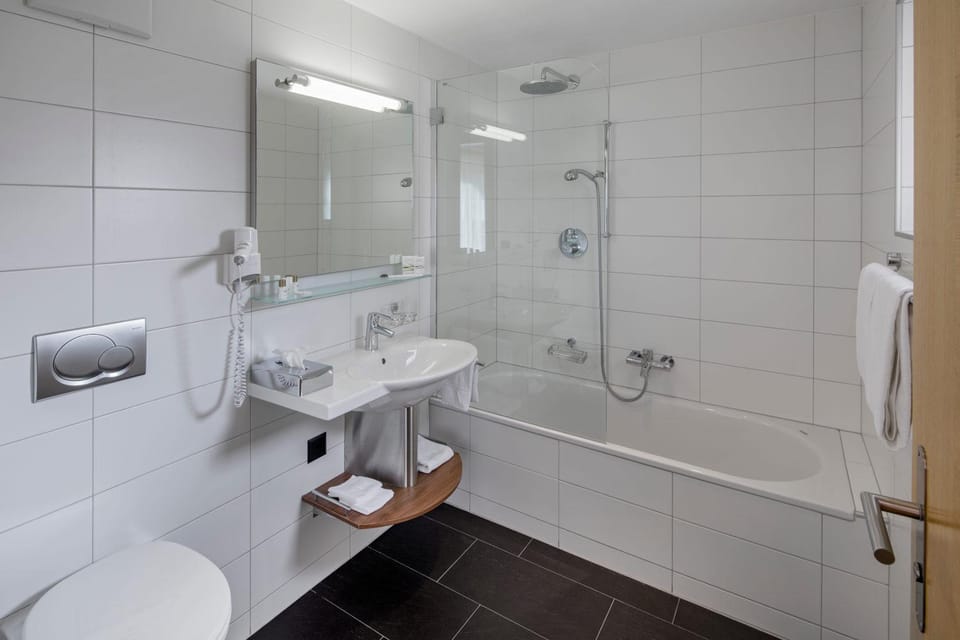Bathroom, Bath