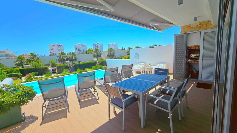 BBQ facilities, Swimming pool