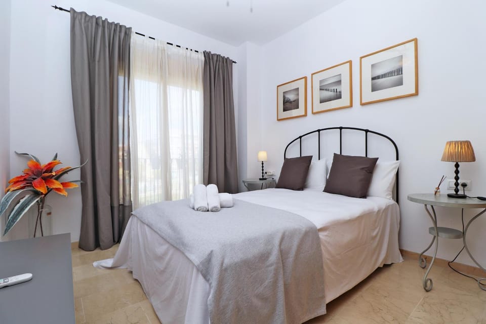 Del Parque Flats San Rafael Apartment in Malaga