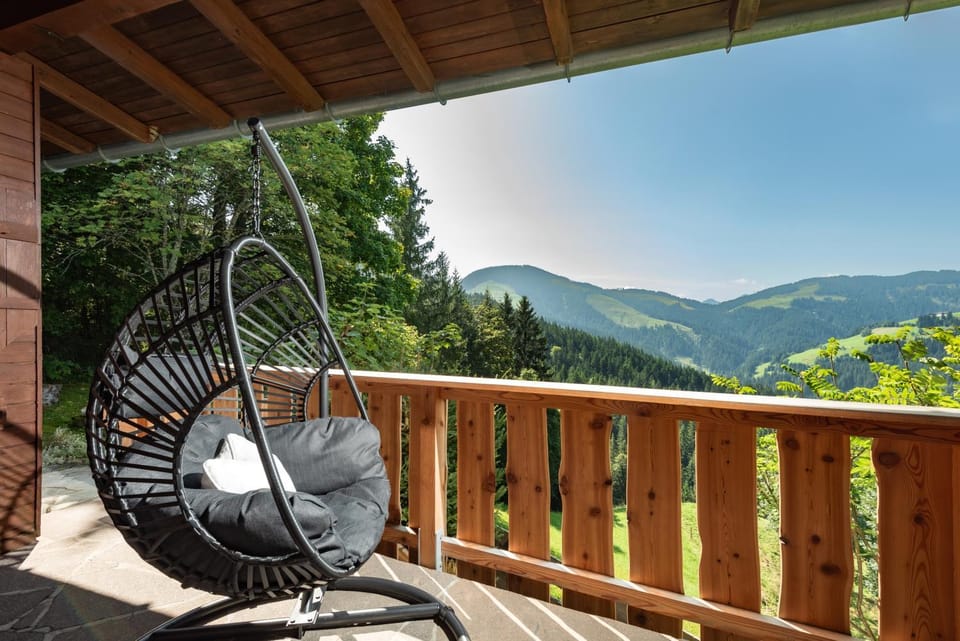 Natural landscape, View (from property/room), Balcony/Terrace, Garden view