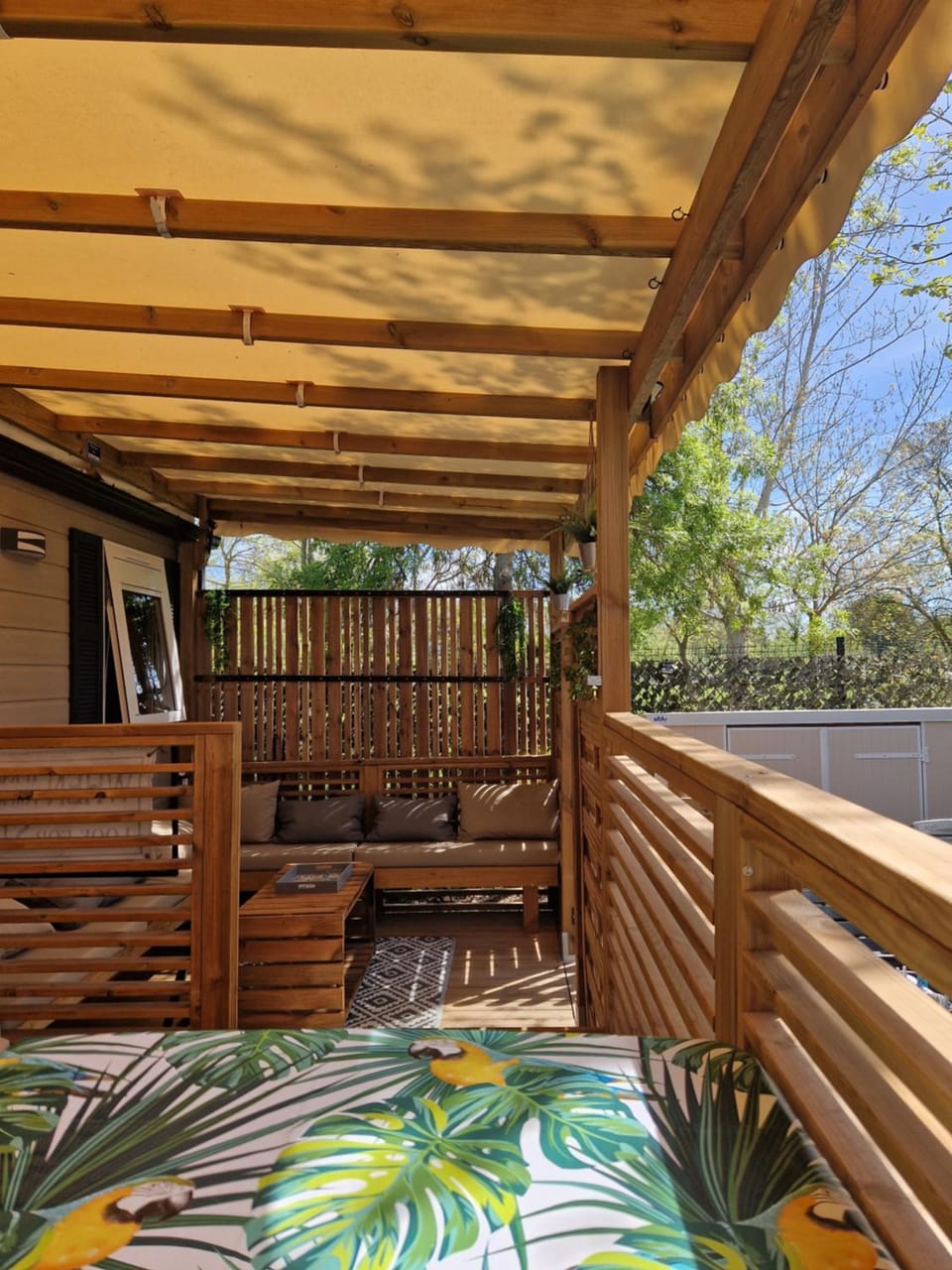 Property building, Balcony/Terrace