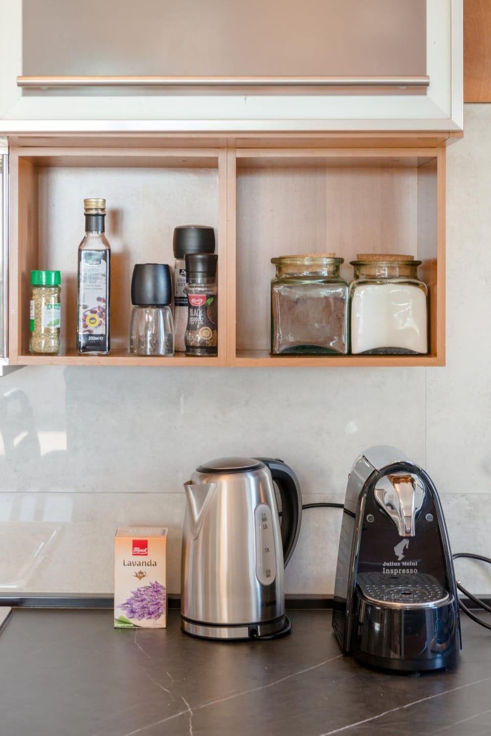 Coffee/tea facilities, Kitchen or kitchenette